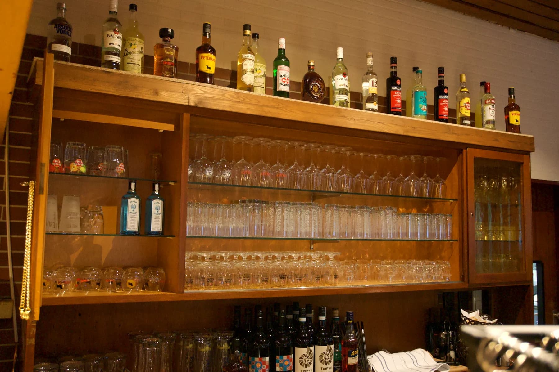 Bar im Genuss am Felde mit Aperitifs und Longdrinks